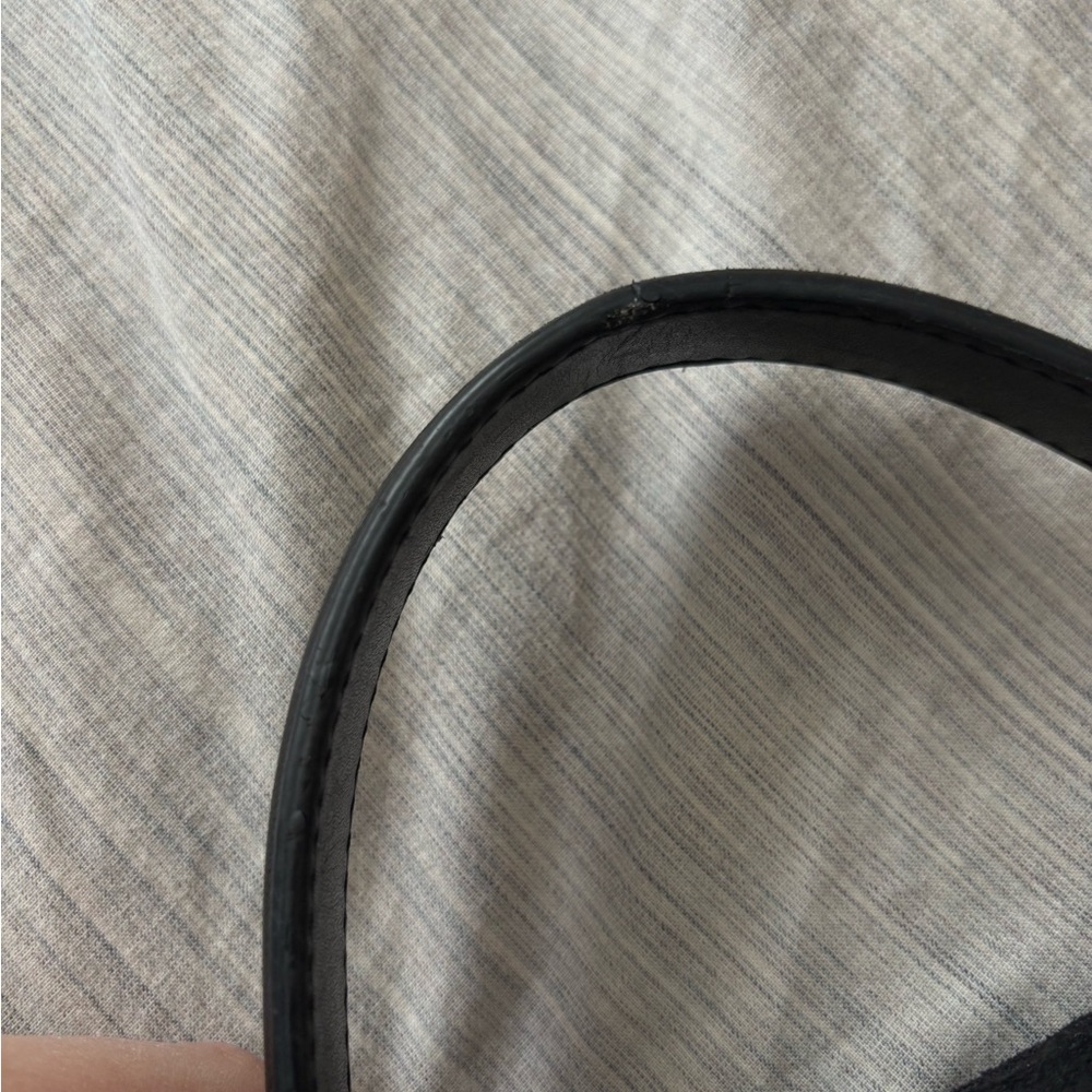 Black Textured Leather Women’s Crossbody Satchel - Picture 3 of 8